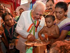 Kerala Guv AM Khan, Congress Leader Shashi Tharoor Attend 'Vidyarambham' Ceremony