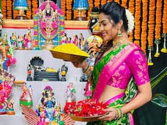 Divi Photos: పండగ కళ అంతా తనలోనే చూపిస్తోన్న సొట్టబుగ్గల సుందరి