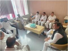 साथ दिखे शिवपाल-अखिलेश, मुलायम सिंह यादव का हाल जानने पहुंचे थे अस्पताल