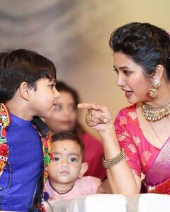 PHOTO: ‘कौन कहता है की आपकी तस्वीर बात नहीं करती…’, प्राजक्ता माळीच्या साडी लूकवर चाहते झाले फिदा!