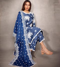 Anusha Dandekar ने सलवार-कमीज पहन संस्कारी अवतार में अनाउंस की अपनी अपकमिंग फिल्म, फोटोज देख फैंस हुए मदहोश