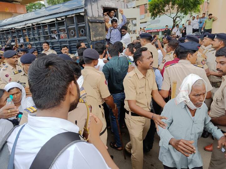पोलिसांकडून एवढी खबरदारी घेण्यात आल्यावरही इंदोरा चौकात सकाळपासून हजारोंच्या संख्येत नागरिक जमण्यास सुरुवात झाली होती.