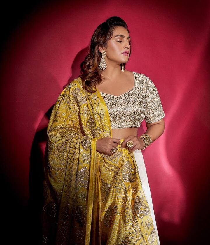 બોલિવૂડ અભિનેત્રી હુમા કુરેશીએ તેની તસવીરો ઈન્સ્ટાગ્રામ પર શેર કરી છે