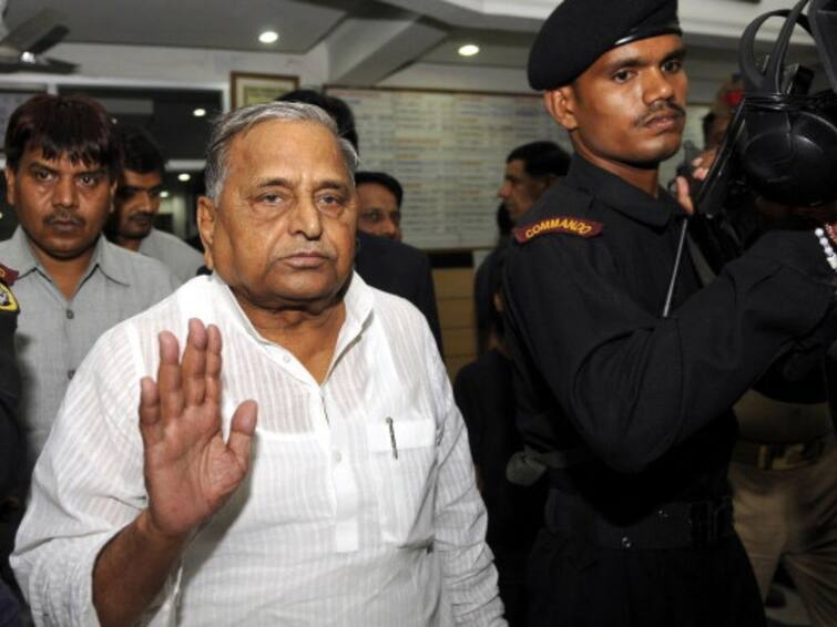 Mulayam Singh Yadav Health Critical Life-Support System ICU Medanta Hospital Latest News Updates Mulayam Singh Yadav Still Critical, On Life Saving Drugs, Says Medanta Hospital