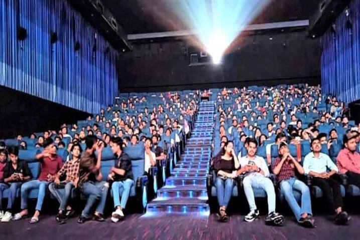 Multiplex Movie Price: Now you will get multiplex movie ticket for Rs 100, know what is the planning Multiplex Movie Price: હવે 100 રૂપિયામાં મળશે મલ્ટિપ્લેક્સ મૂવી ટિકિટ, જાણો શું છે પ્લાનિંગ
