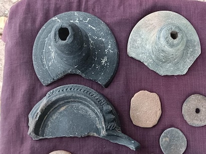 villupuram 2,000-year-old old mans tomb found in Tenpennayyar TNN தென்பெண்ணையாற்றில் 2000 ஆண்டுகள் பழமையான முதுமக்கள் தாழி கண்டெடுப்பு