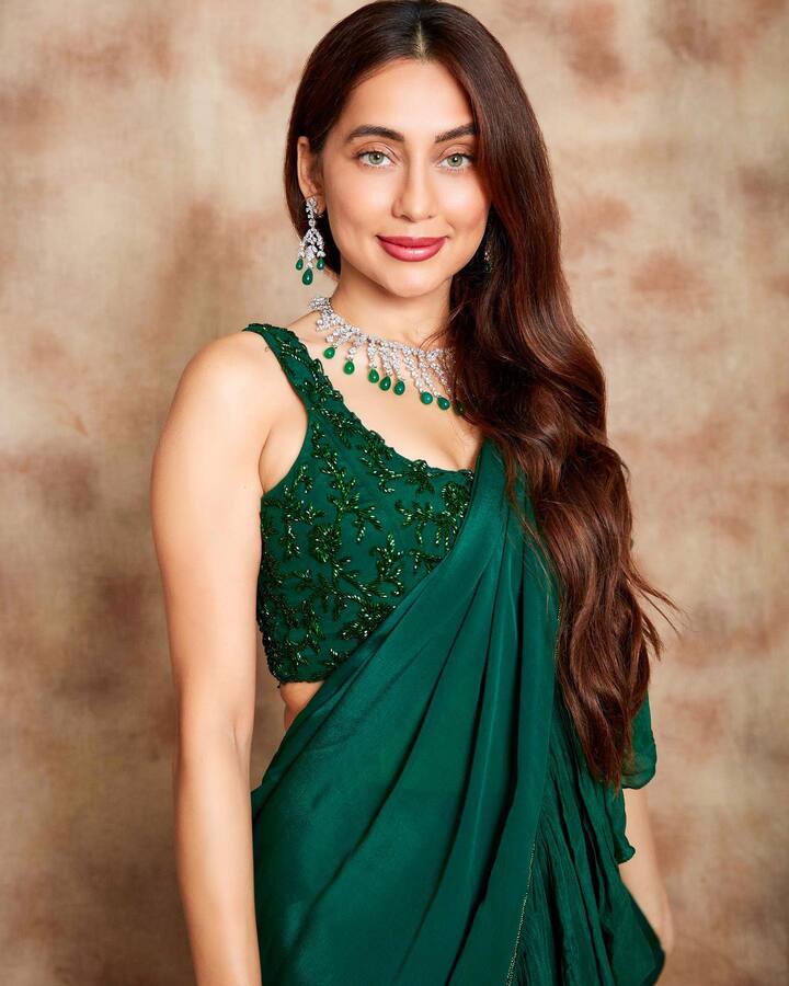 वह मॉडल भी हैं और एमटीवी इंडिया के शो ‘इंडियाज नेक्स्ट टॉप मॉडल’ में बतौर मेंटर नजर आ चुकी हैं.