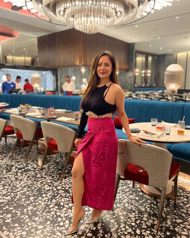 पूजा बनर्जी इन दिनों टीवी से दूर हैं और बंगाली फिल्म इंडस्ट्री में काफी एक्टिव हैं. वह कुछ प्रोजेक्ट्स पर काम कर रही हैं, जो बंगाली में हैं.