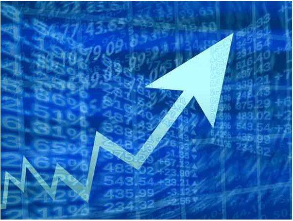 Stock Market : ਅੱਜ BSE ਸੈਂਸੈਕਸ ਲਗਭਗ 446.00 ਅੰਕ ਚੜ੍ਹ ਕੇ 58511.47 ਅੰਕ ਦੇ ਪੱਧਰ 'ਤੇ ਖੁੱਲ੍ਹਿਆ। ਦੂਜੇ ਪਾਸੇ NSE ਦਾ ਨਿਫਟੀ 132.40 ਅੰਕਾਂ ਦੀ ਗਿਰਾਵਟ ਨਾਲ 17406.70 ਅੰਕਾਂ ਦੇ ਪੱਧਰ 'ਤੇ ਖੁੱਲ੍ਹਿਆ। ਅੱਜ ਬੀਐੱਸਈ 'ਚ ਕੁੱਲ 1,832 ਕੰਪਨੀਆਂ 'ਚ ਕਾਰੋਬਾਰ ਸ਼ੁਰੂ ਹੋਇਆ, ਜਿਨ੍ਹਾਂ 'ਚੋਂ ਕਰੀਬ 1,215 ਸ਼ੇਅਰਾਂ 'ਚ ਤੇਜ਼ੀ ਅਤੇ 497 ਦੇ ਸ਼ੇਅਰ ਗਿਰਾਵਟ ਨਾਲ ਖੁੱਲ੍ਹੇ।