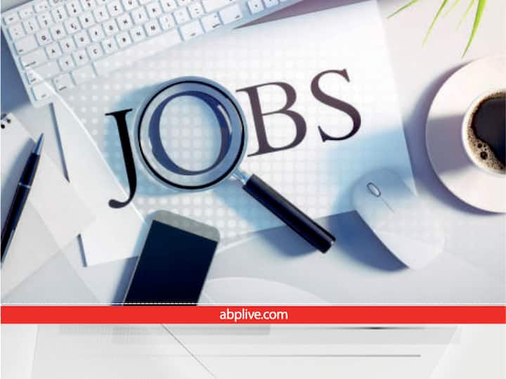 ​Government Jobs 2022 apply for more than 3200 posts, know details here ​​Government Jobs 2022: सरकारी नौकरी करनी है तो इन 3200 पदों पर करें अप्लाई, 10वीं पास से लेकर ग्रेजुएट्स तक के लिए मौका