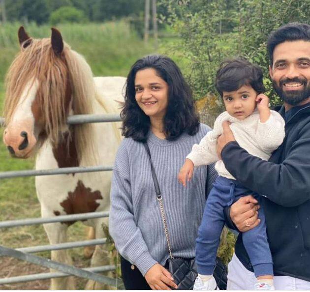 ਬੇਟੇ ਦੇ ਜਨਮ 'ਤੇ ਰਹਾਣੇ ਨੇ ਸੋਸ਼ਲ ਮੀਡੀਆ 'ਤੇ ਪ੍ਰਸ਼ੰਸਕਾਂ ਲਈ ਇਕ ਖਾਸ ਚਿੱਠੀ ਵੀ ਸ਼ੇਅਰ ਕੀਤੀ ਹੈ।