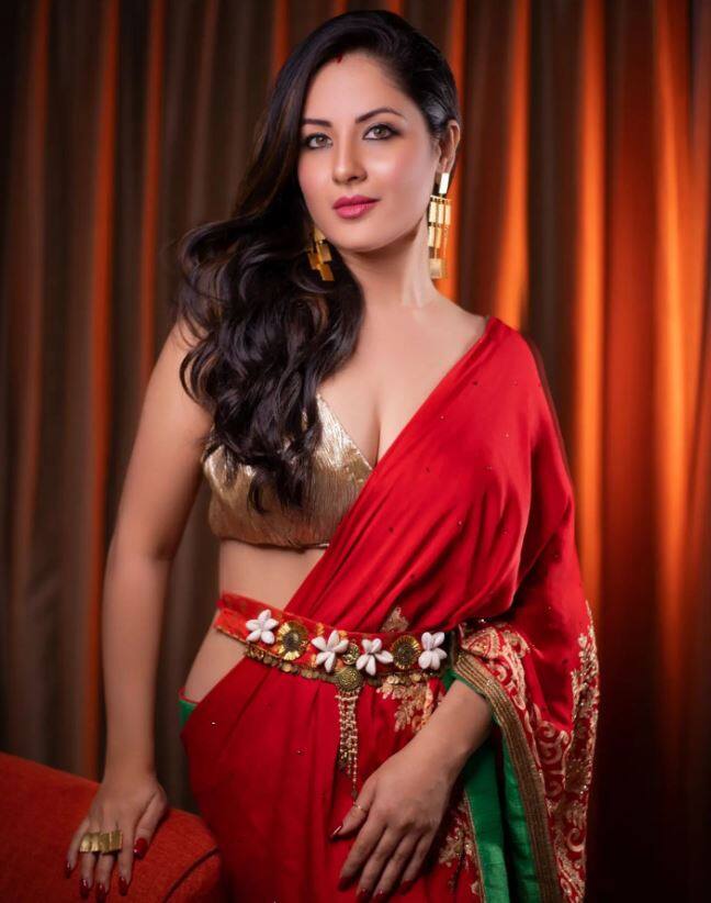 पूजा बनर्जी टीवी की सबसे काबिल एक्ट्रेसेस में से एक हैं. वह ‘देवों के देव.. महादेव’, ‘तुझ संग प्रीत लगाई सजना’ जैसे हिंदी टीवी शोज में काम कर चुकी हैं.