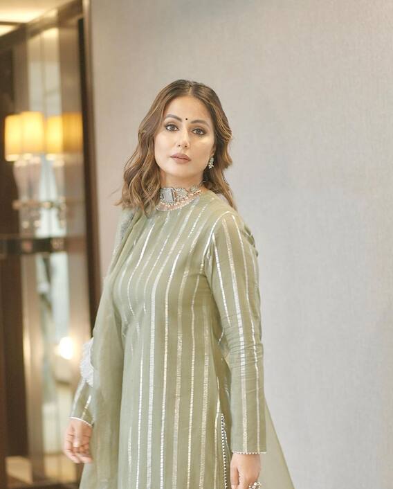 Hina Khan : Hina Khan का स्टाइलिश देसी लुक; बहुत सुंदर लग रहा है! Hina Khan : Hina Khan का स्टाइलिश देसी लुक; बहुत सुंदर लग रहा है!