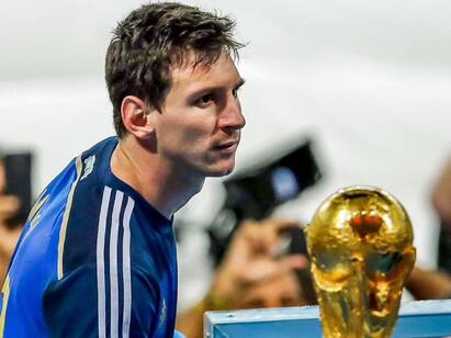 Lionel Messi Hints At Retirement, Says 2022 FIFA World Cup in Qatar Will Be His Last Lionel Messi : இத்தனை சாதனைகள்... எனினும் எட்டாத இலக்கு... கடைசி உலகக் கோப்பையை வெல்வாரா மெஸ்ஸி?