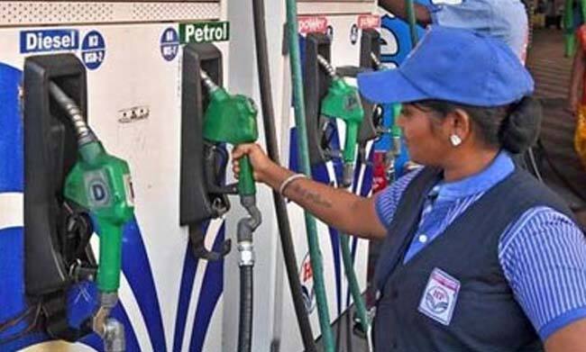 Kolkata News petrol diesel price today India fuel price rate on 4 November Petrol Diesel Price: আজ পেট্রোল-ডিজেলের কী দাম কলকাতায় ? রইল সারা দেশের জ্বালানির দর