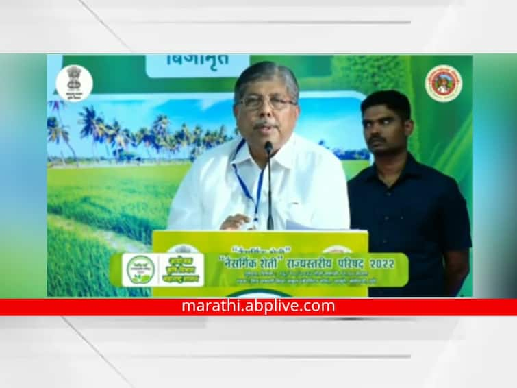 Chandrakant Patil should apologise to Shirol Tehsil Farmers' organization aggressive over cancer statement Chandrakant Patil on Shirol tehsil Cancer : चंद्रकांत पाटलांनी शिरोळ तालुक्याची माफी मागावी! कॅन्सर वक्तव्यावरून शेतकरी, शेतकरी संघटना आक्रमक 