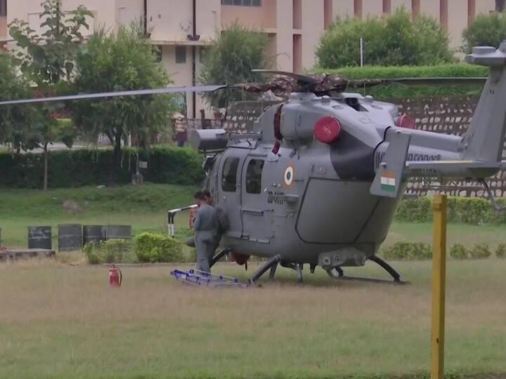 Uttarkashi Avalanche: उत्तरकाशी के मताली हेलीपैड (Matali Hellipad) पर रेस्कयू ऑपरेशन शुरू करने की तैयारी की जा रही है. दरअसल, खराब मौसम के कारण द्रौपदी के डंडा -2 शिखर (Danda Shikhar) के लिए रेस्कयू ऑपरेशन में देरी हो रही है. वहीं उत्तराखंड के डीजीपी के अनुसार एवलांच से कुल 19 शव बरामद किए गए हैं.