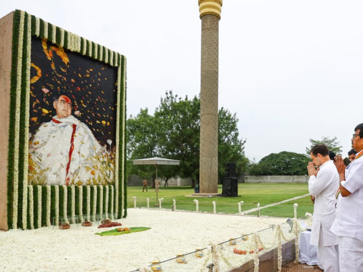 तमिलनाडु के कन्याकुमारी से भारत जोड़ो यात्रा की शुरुआत राहुल गांधी ने पिता राजीव गांधी का आशीर्वाद लेकर की थी.