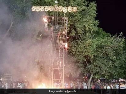 All 10 Ravan Heads Remained Unburnt Chhattisgarh Clerk Punished பத்து தலை ராவணன்... உருவபொம்மை எரியாமல்போன காரணத்தால் ஊழியருக்கு இந்த தண்டனையா?