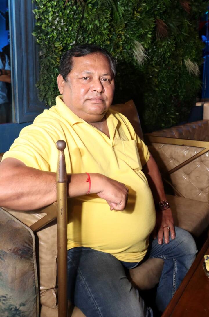 এবার পুজোর মধ্য়েই সঙ্গীত প্রেমীদের জন্য় এল নতুন উপহার। মুক্তি পেল পুজোর গানের নতুন অ্য়ালবাম 'পুজো এলো বলে'।