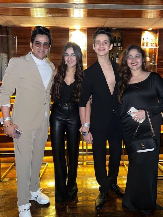 जन्नत जुबैर ने जमकर की पार्टी