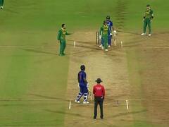 IND vs SA 1st ODI: చెప్తే అర్థమవ్వడం లేదా? శంషీ, బవుమాపై ఫైర్‌ అయిన డికాక్‌