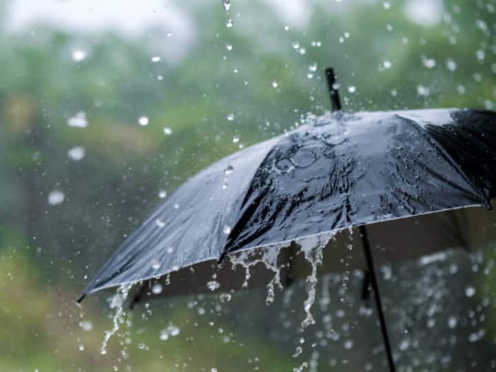 Mumbai Sees Heavy Rains; IMD Issues Yellow Alert Warning Of Thunderstorm Mumbai Sees Heavy Rains; IMD Issues Yellow Alert Warning Of Thunderstorm
