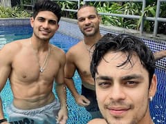 दूसरे वनडे के पहले रांची में पूल में पोज देते नजर आए शुभमन गिल, शिखर धवन और ईशान किशन, फोटो वायरल