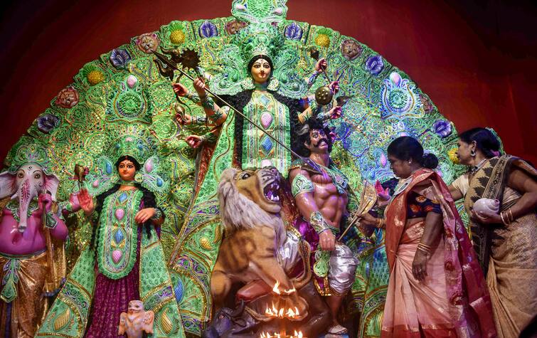 Carnival Starts In Jhargram With All Preplanned Cultural Programme Jhargram News: ঢোল ও ধামসা মাদলের ছন্দে সাড়ম্বরে পুজো কার্নিভাল ঝাড়গ্রামে