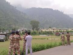 Uttarkashi Avalanche: उत्तरकाशी में खराब मौसम के चलते रेस्क्यू ऑपरेशन में रुकावट, सेना कर रही इंतजार