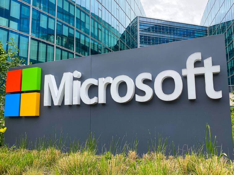 Bad news for Microsoft employees, salary will not increase, budget cut for bonus માઈક્રોસોફ્ટમાં છટણી બાદ હવે કર્મચારીઓનો પગાર પણ નહીં વધે, બોનસ માટે પણ બજેટમાં કાપ