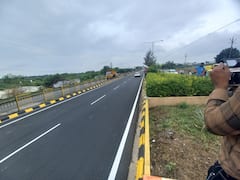 Ujjain: उज्जैन में पीएम मोदी के काफिला रूट पर उतारी गई नगर निगम की टीम, साफ-सफाई का काम शुरू, देखें तस्वीरें