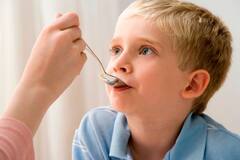 Cough Syrup : ਬੱਚਿਆਂ ਲਈ ਜਾਨਲੇਵਾ ਸਾਬਿਤ ਹੋ ਰਿਹੈ ਬਾਜ਼ਾਰ ਦਾ ਕਫ ਸਿਰਪ, ਘਰ 'ਚ ਹੀ ਤਿਆਰ ਕਰਕੇ ਖੰਘ ਤੋਂ ਪਾਓ ਛੁਟਕਾਰਾ