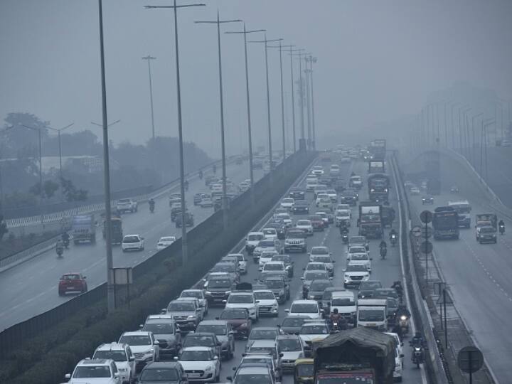 Over 1.25 Lakh Old Vehicles To Be Deregistered From Noida To Check Pollution Over 1.25 Lakh Old Vehicles To Be Deregistered From Noida To Check Pollution