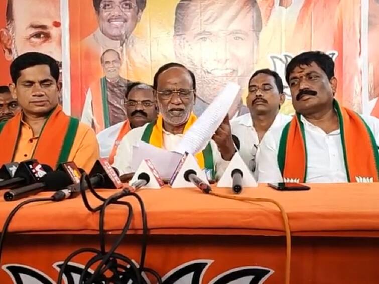 MP Laxman Comments on BRS Party Ahead of Munugode By Elections, Telangana MP Laxman on BRS Party: బీఆర్ఎస్ పార్టీ పేరుతో మునుగోడులో గెలిచి చూపించండి - ఎంపీ లక్ష్మణ్