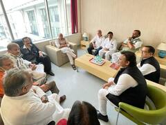 मुलायम सिंह यादव का हाल जानने पहुंचे रक्षा मंत्री राजनाथ सिंह, अखिलेश से बोले- 'सरकार हर तरह से साथ'