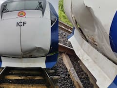 Vande Bharat Express: వందేభారత్ ఎక్స్‌ప్రెస్‌కి పశువుల గండం, ఈ సారి ఆవుని ఢీకొట్టిన ట్రైన్ - మళ్లీ డ్యామేజ్