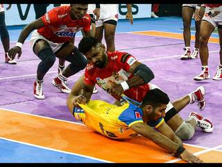 Pro Kabaddi League 2022: पवन सहरावत के चोटिल होने के बाद तमिल थलाइवाज ने गुजरात जॉयंट्स से खेला टाई