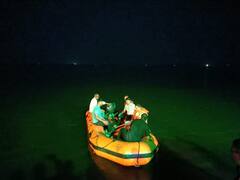 PHOTO: धरणात उडी घेतलेल्या 'त्या' शिवसैनिकाला वाचवण्यासाठी संपूर्ण यंत्रणा लागली कामाला