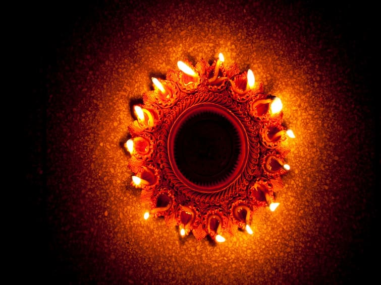 Diwali 2022: Know about 4 unique and creative ways to celebrate econ friendly diwali Diwali 2022: દિવાળી પર પર્યાવરણનો રાખો ખ્યાલ, આ 4 મજેદાર અને ક્રિએટિવ રીતે મનાવો ઈકો ફ્રેન્ડલી દિવાળી