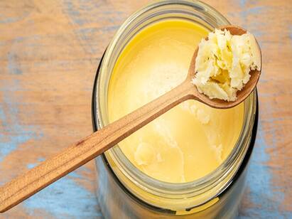 DIY Ghee Recipes To Tackle Dryness This Winter Ayurveda Tips: கண் எரிச்­சல்,  தோல் வறட்சி, முடி உதிர்­தல்: பசு நெய்யில் கொட்டிக்கிடக்கும் மருத்துவப் பயன்கள்!