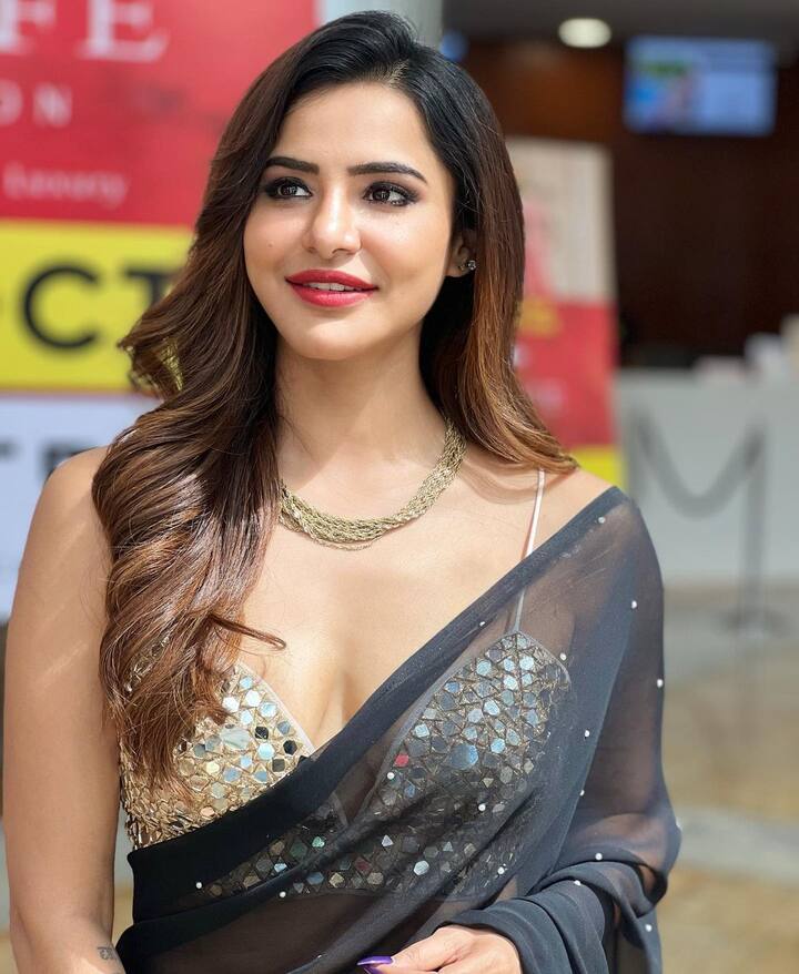 ఆషూ రెడ్డి బ్యూటీఫుల్ ఫోటోస్. Image Credit@ Ashu Reddy/ Instagram