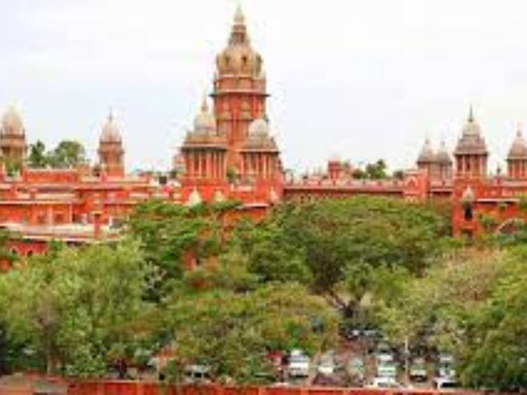 A case in the Madras High Court demanding the creation of an anti-terrorist force in Tamil Nadu Madras High Court : தமிழகத்தில் தீவிரவாத தடுப்பு படையை உருவாக்க கோரிய வழக்கு..! நாளை நீதிமன்றத்தில் விசாரணை