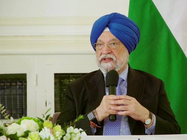 nobody forbade indian government to buy oil from russia says hardeep singh puri ‘हमें किसी ने रूस से तेल खरीदने से मना नहीं किया’- हरदीप पुरी का दो टूक जवाब, बोले- जहां से मिलेगा वहां से लेंगे