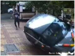 सोसायटी में घुसा रहा था एकदम नई TATA नेक्सन, ड्राइवर ने खोया कंट्रोल तो 20 बाइकों पर चढ़ती चली गई