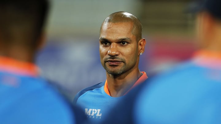 দক্ষিণ আফ্রিকার বিরুদ্ধে প্রথম ওয়ান ডে হেরে দ্বিতীয় ওয়ান ডে খেলতে ইতিমধ্যেই রাঁচিতে পৌঁছে গিয়েছে শিখর ধবনের নেতৃত্বাধীন ভারতীয় দল।