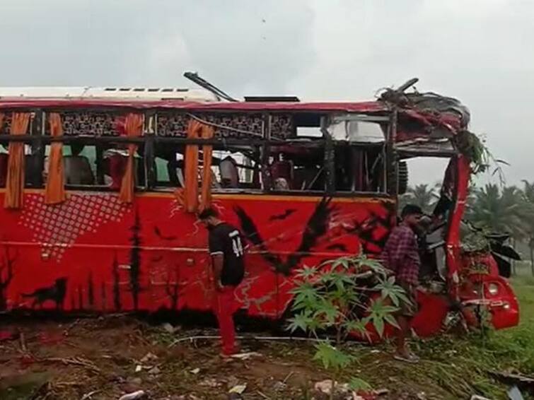 Palakkad bus accident 9 deaths due to negligence of the driver viral video social media Palakkad Bus Accident : பாலக்காடு பேருந்து விபத்து : 9 பேர் உயிரிழப்புக்கு ஓட்டுநரின் அலட்சியம்தான் காரணமா..? வைரலாகும் வீடியோ