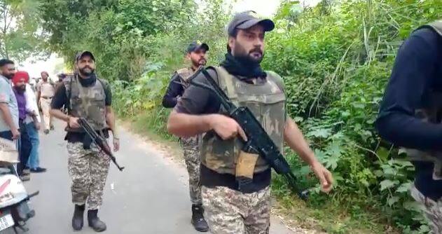 Encounter between Punjab police and gangsters, firing from both sides Encounter: ਪੰਜਾਬ ਪੁਲਿਸ ਤੇ ਗੈਂਗਸਟਰ ਵਿਚਾਲੇ ਮੁਕਾਬਲਾ, ਦੋਵੇਂ ਪਾਸੇ ਤੋਂ ਹੋ ਰਹੀ ਫਾਈਰਿੰਗ