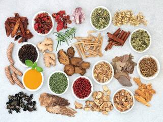 Ayurveda Tips : நீரிழிவு மற்றும் உயர் இரத்த அழுத்தத்தை கட்டுக்குள் வைத்திருக்க உதவும் மூலிகை பொருட்கள் எவை?