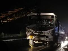 अमरोहा में रोडवेज बस अनियंत्रित होकर ट्रक में घुसी, सात नेपाली समेत दो दर्जन से अधिक लोग घायल